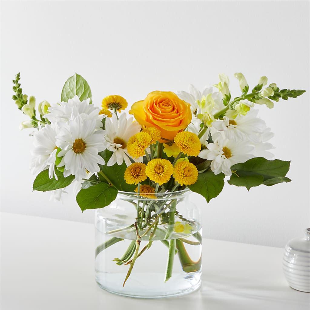 Sun Salutation Bouquet – CHRISTINE'S CREATIONS FLOWER SHOP, West Haven CT