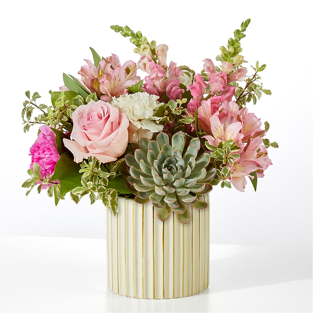 Magenta Musings Bouquet – CHRISTINE'S CREATIONS FLOWER SHOP, West Haven CT