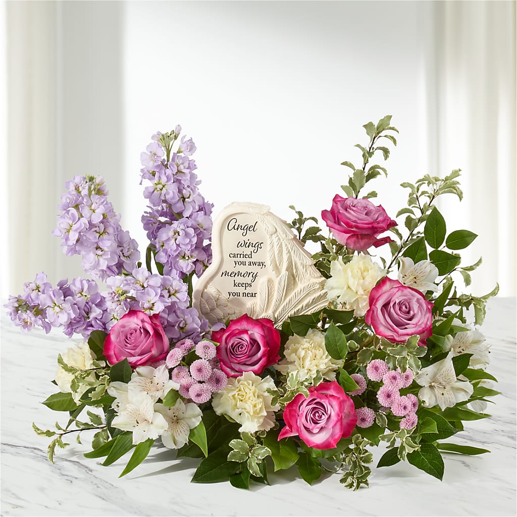 In My Heart Arrangement – CHRISTINE'S CREATIONS FLOWER SHOP, West Haven CT