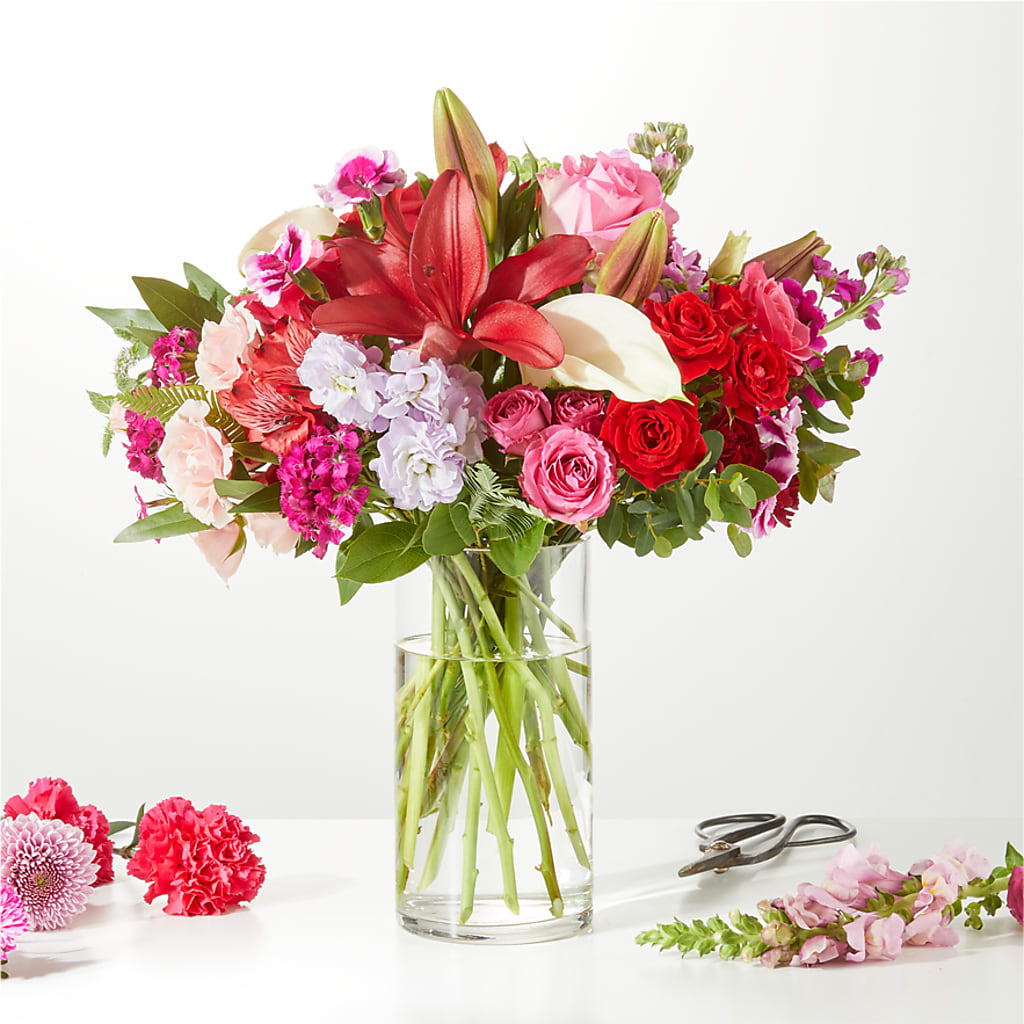 Swooning Over You - A Luxury Florist Original – CHRISTINE'S CREATIONS FLOWER SHOP, West Haven CT