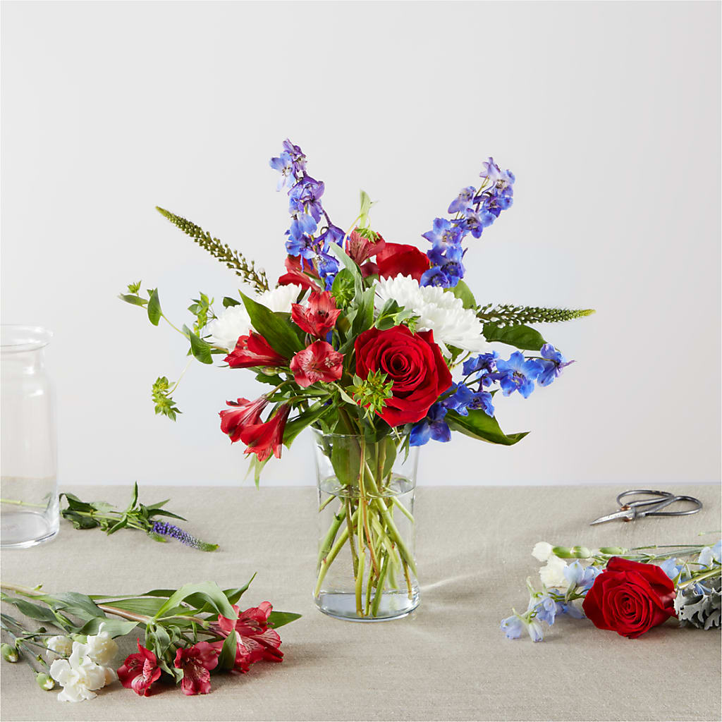 Star Spangled - A Florist Original – CHRISTINE'S CREATIONS FLOWER SHOP, West Haven CT