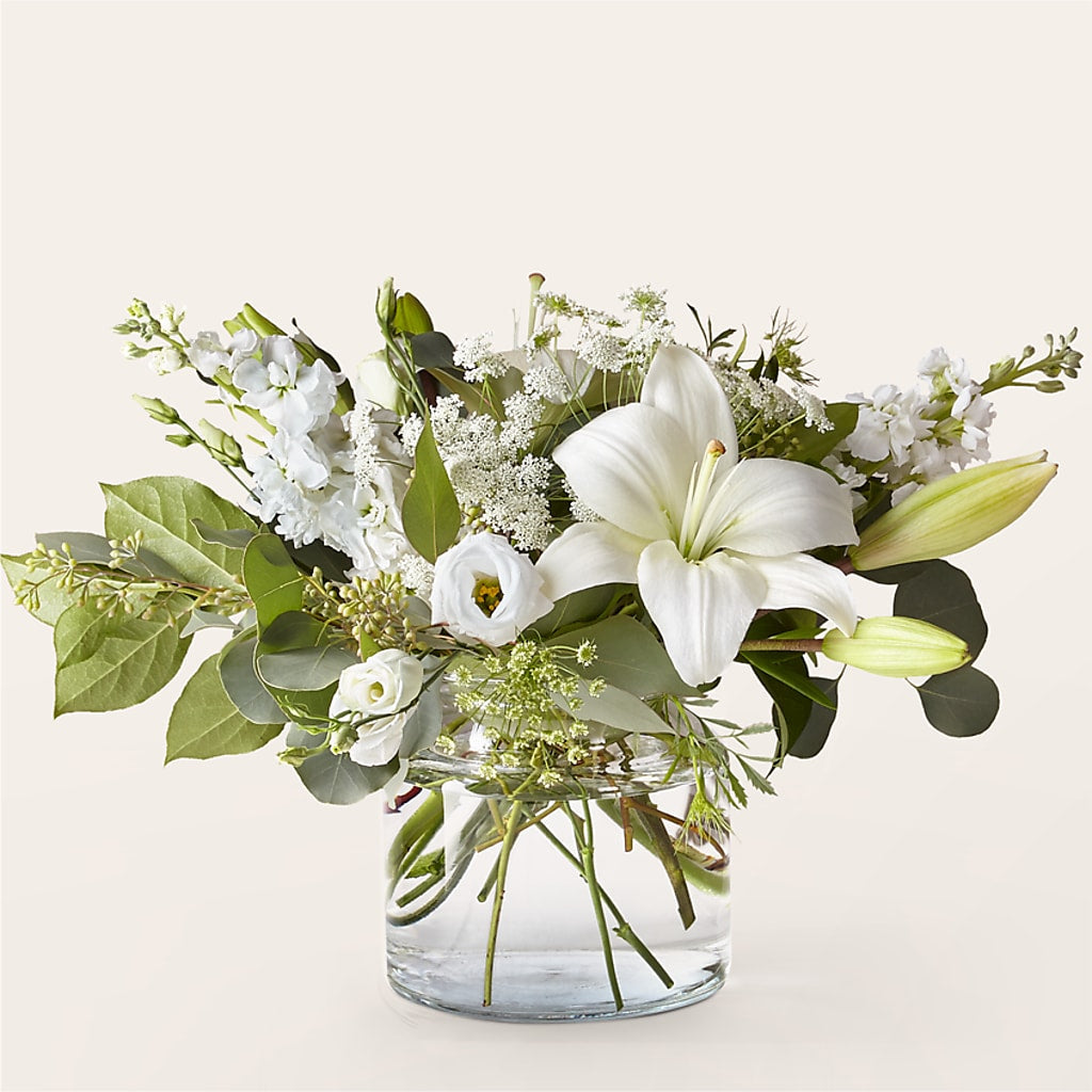 Alluring Elegance Bouquet – CHRISTINE'S CREATIONS FLOWER SHOP, West Haven CT