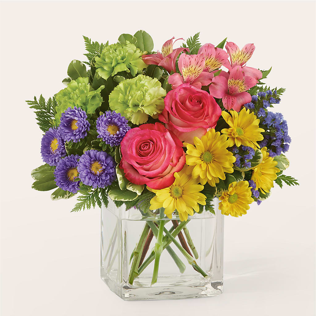 Candy Jar Bouquet – CHRISTINE'S CREATIONS FLOWER SHOP, West Haven CT