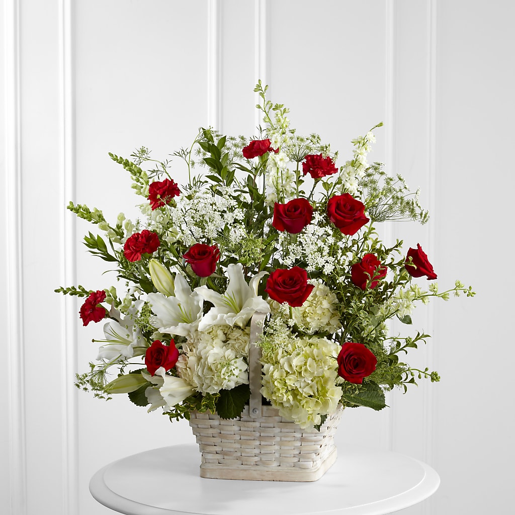 In Loving Memory Arrangement – CHRISTINE'S CREATIONS FLOWER SHOP, West Haven CT