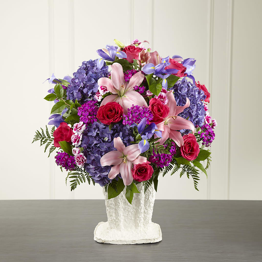We Fondly Remember Arrangement – CHRISTINE'S CREATIONS FLOWER SHOP, West Haven CT