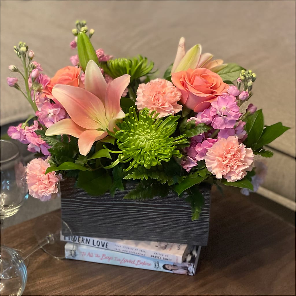 Beautiful Spirit Basket – CHRISTINE'S CREATIONS FLOWER SHOP, West Haven CT