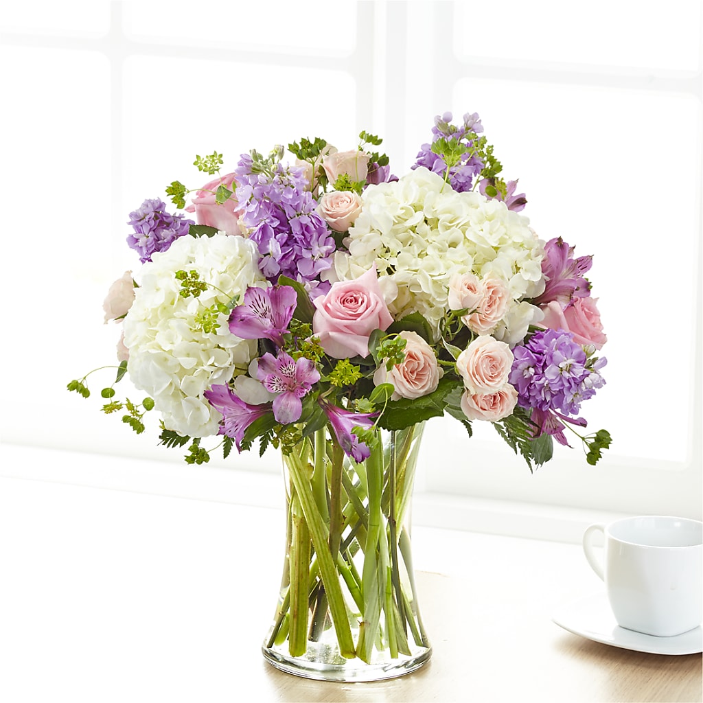 Shared Sentiment Bouquet – CHRISTINE'S CREATIONS FLOWER SHOP, West Haven CT