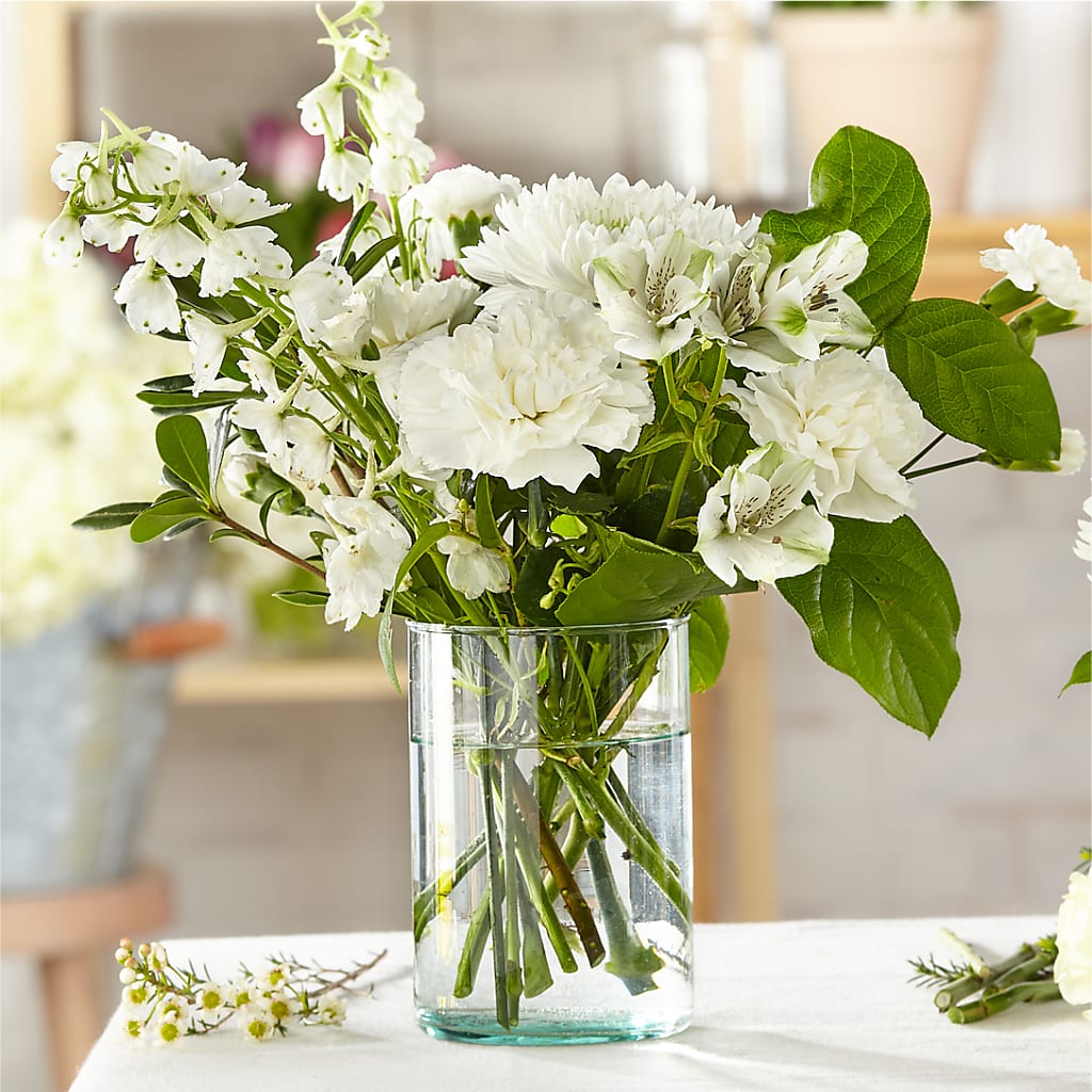 Classic Ivory – A Florist Original – CHRISTINE'S CREATIONS FLOWER SHOP, West Haven CT