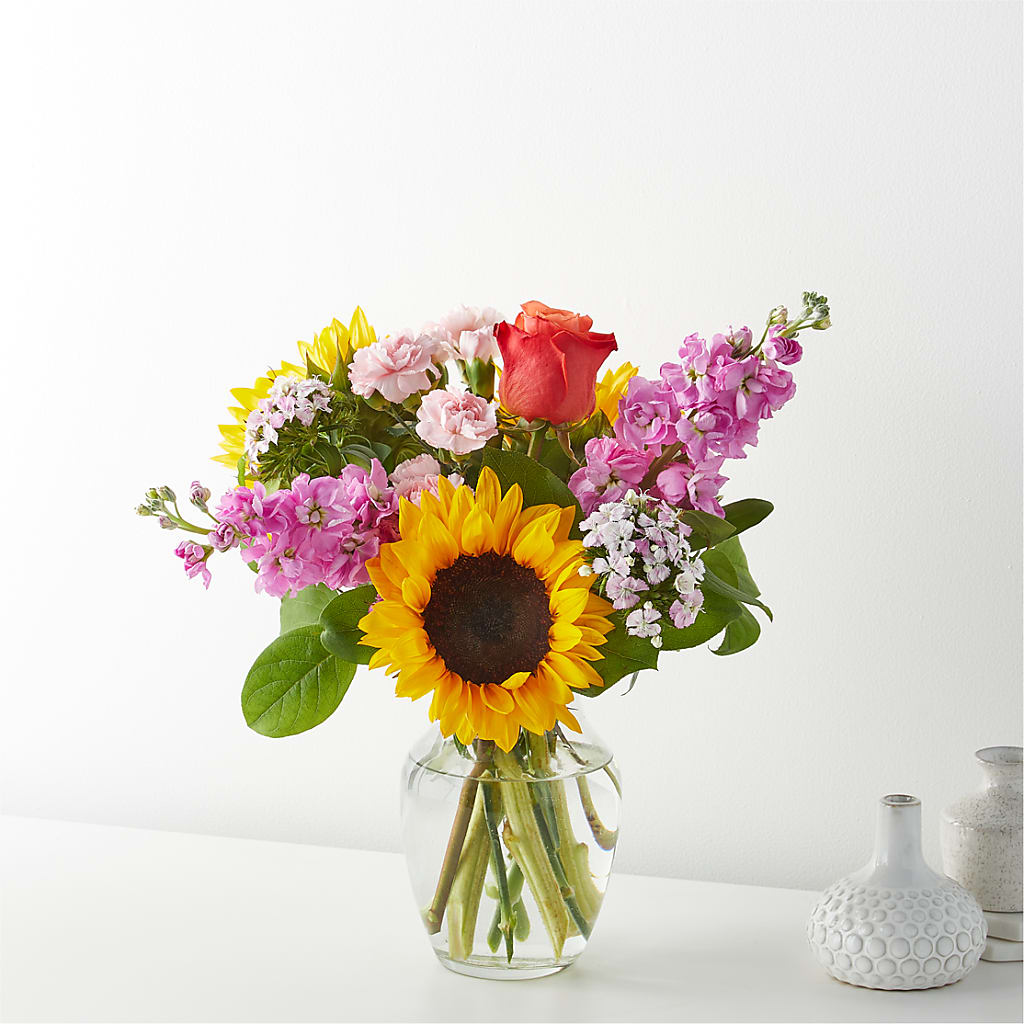 Yellow Brick Road Bouquet – CHRISTINE'S CREATIONS FLOWER SHOP, West Haven CT