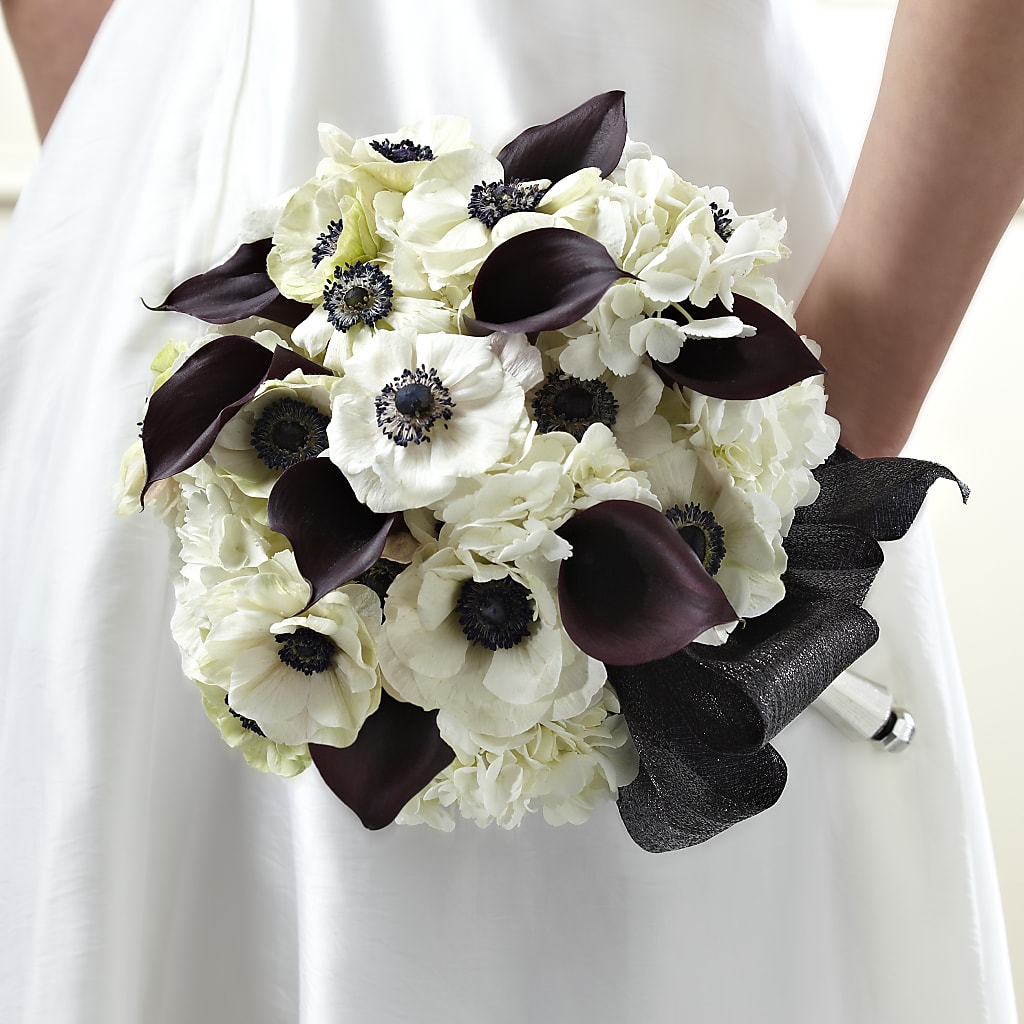 To Have and To Hold Bouquet – CHRISTINE'S CREATIONS FLOWER SHOP, West Haven CT