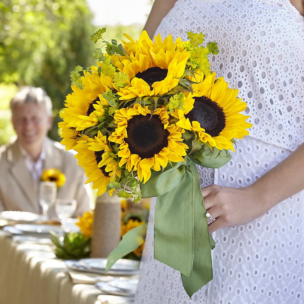 Free Spirit Bouquet – CHRISTINE'S CREATIONS FLOWER SHOP, West Haven CT