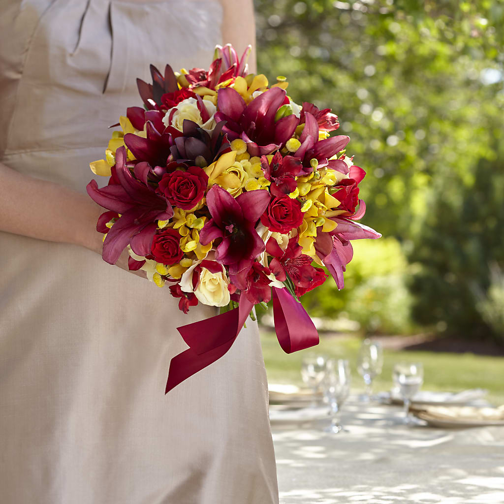 Sunningdale Bouquet – CHRISTINE'S CREATIONS FLOWER SHOP, West Haven CT