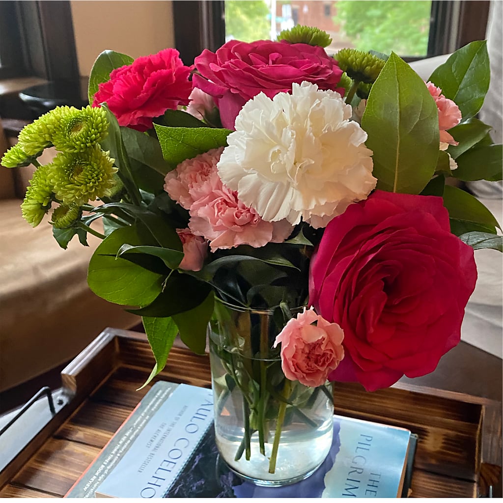 Sweet & Pretty Bouquet – CHRISTINE'S CREATIONS FLOWER SHOP, West Haven CT