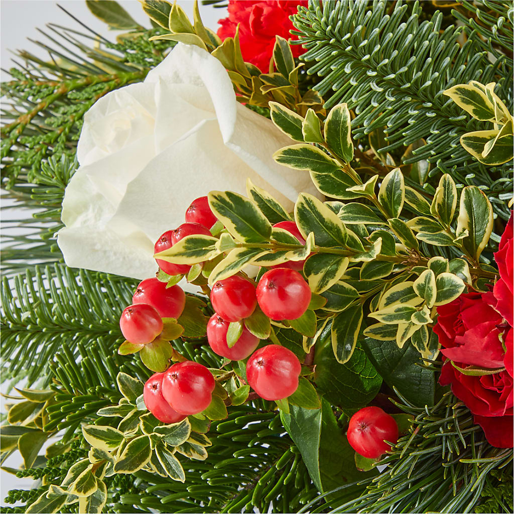 December Dreams Centerpiece – CHRISTINE'S CREATIONS FLOWER SHOP, West Haven CT