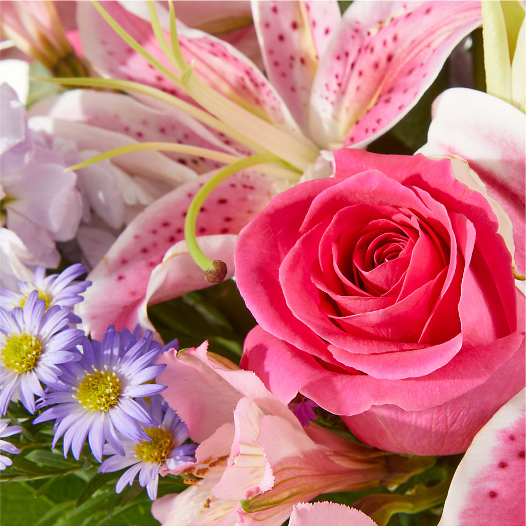 Pressing Petals Bouquet – CHRISTINE'S CREATIONS FLOWER SHOP, West Haven CT