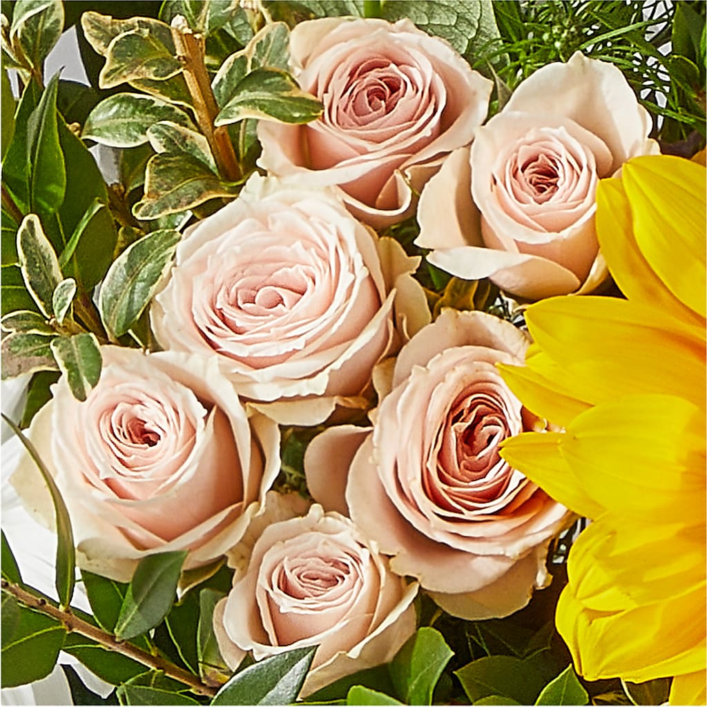 The Good Life Bouquet – CHRISTINE'S CREATIONS FLOWER SHOP, West Haven CT