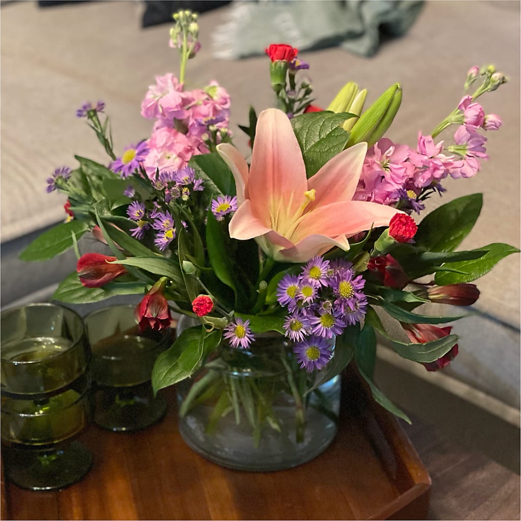 Romantique Bouquet – CHRISTINE'S CREATIONS FLOWER SHOP, West Haven CT