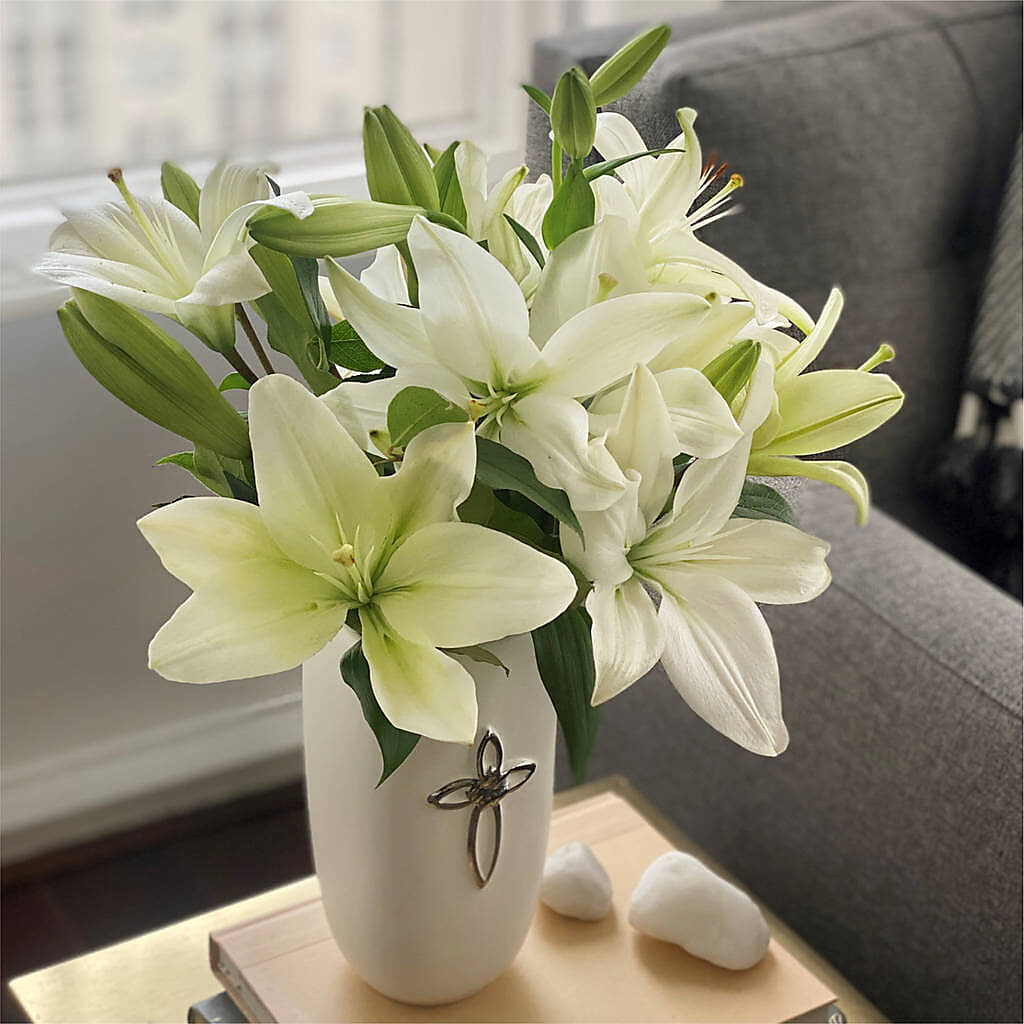 Faithful Blessings Bouquet – CHRISTINE'S CREATIONS FLOWER SHOP, West Haven CT