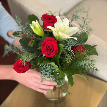 Glittering Lights Bouquet – CHRISTINE'S CREATIONS FLOWER SHOP, West Haven CT