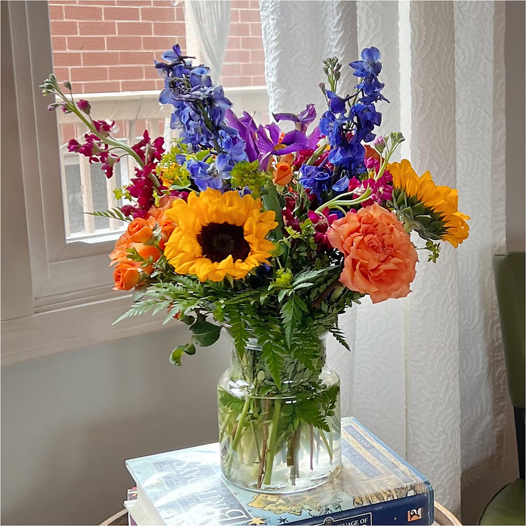 Rays of Life Bouquet – CHRISTINE'S CREATIONS FLOWER SHOP, West Haven CT