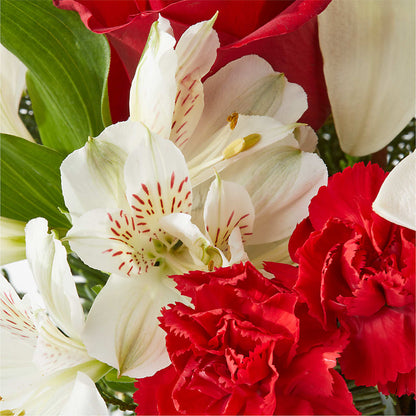 Holiday Season Bouquet – CHRISTINE'S CREATIONS FLOWER SHOP, West Haven CT