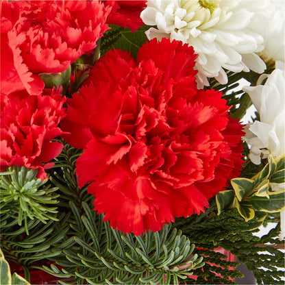 Christmas Market Bouquet – CHRISTINE'S CREATIONS FLOWER SHOP, West Haven CT
