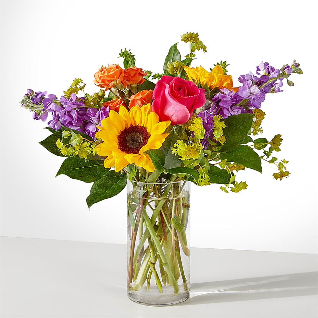Vibrant Greetings Bouquet – CHRISTINE'S CREATIONS FLOWER SHOP, West Haven CT
