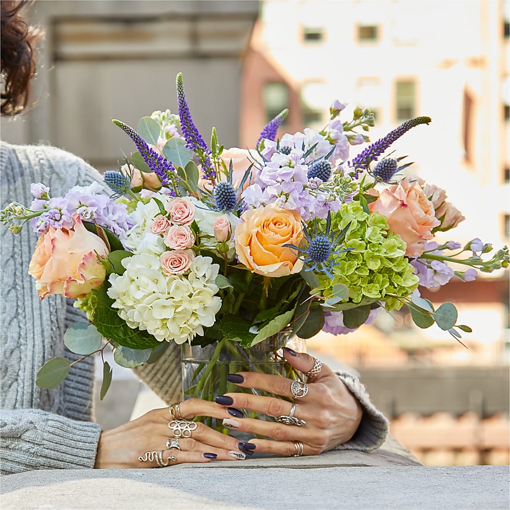 Porch Swing Bouquet – CHRISTINE'S CREATIONS FLOWER SHOP, West Haven CT