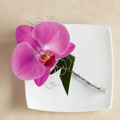 Glorious Boutonniere – CHRISTINE'S CREATIONS FLOWER SHOP, West Haven CT