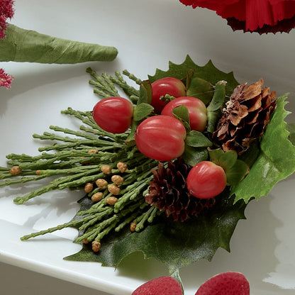 Red Berry Boutonniere – CHRISTINE'S CREATIONS FLOWER SHOP, West Haven CT